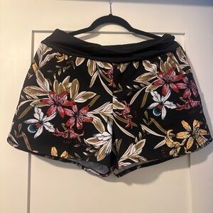 Duluth Trading Co. Floral Women's Board Shorts